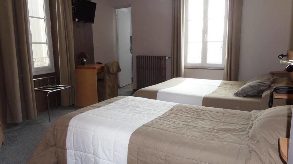 Contact De France Hotel